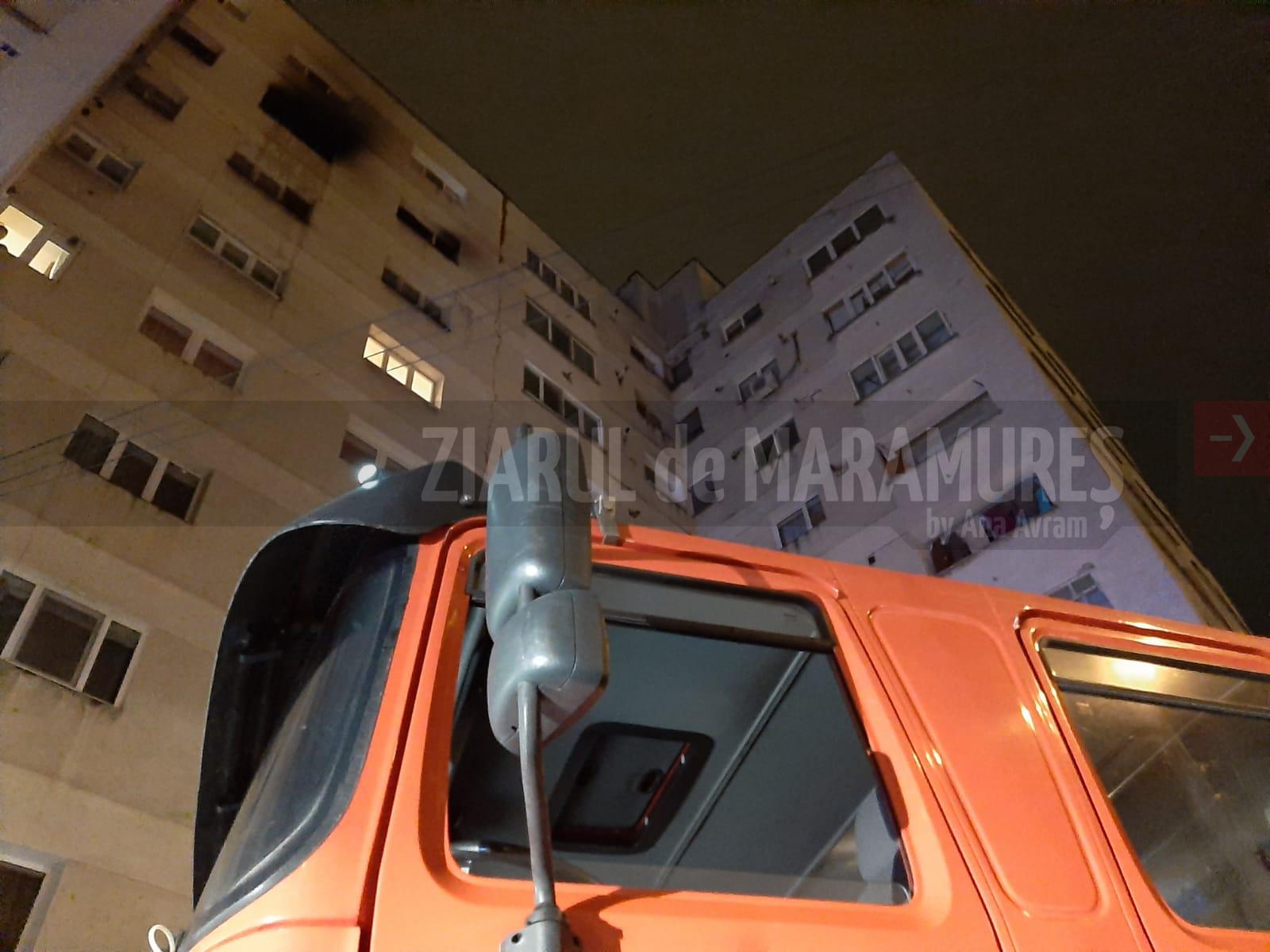 Indivizi necunoscuți au dat foc unui autoturism de pe strada Păltinișului din Baia Mare