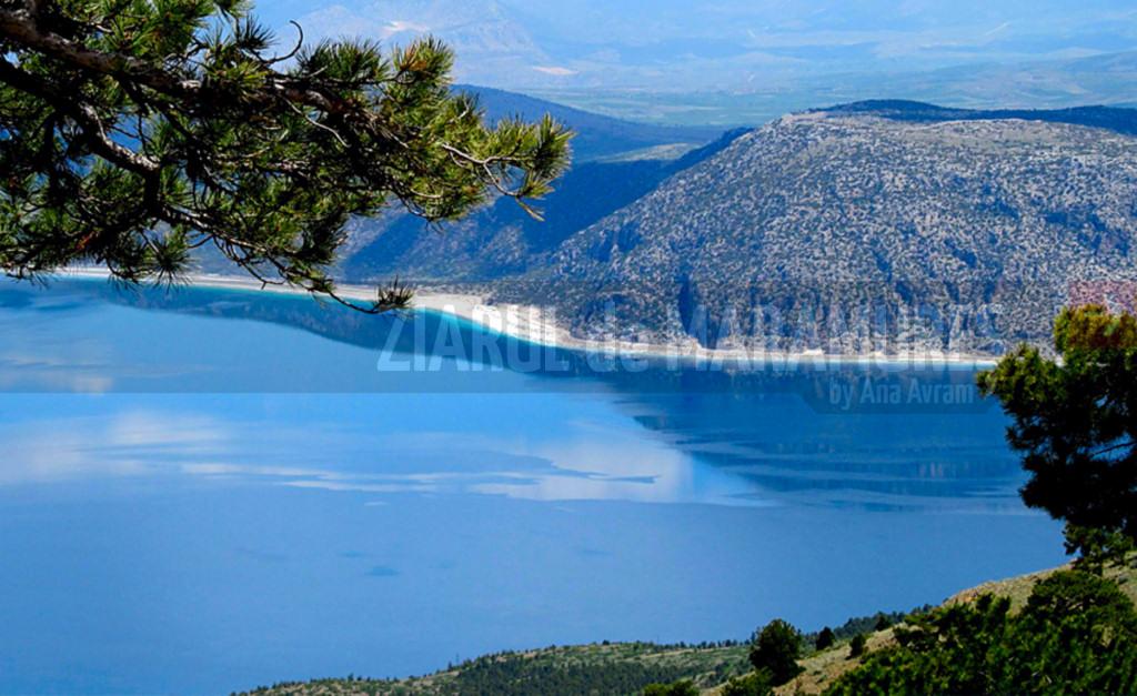 Un lac din Turcia are cracteristici similare craterului Jezero de pe Marte