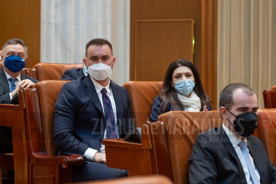 Senatorul Cristian Niculescu Țâgârlaș solicită ministrului Educației anularea actului administrativ care a dus la reducerea numărul de posturi din inspectoratele școlare