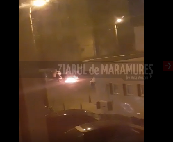 VIDEO-Baia Mare: Foc de ”tabără” în parcarea de lângă Piața Mică-zona Gară