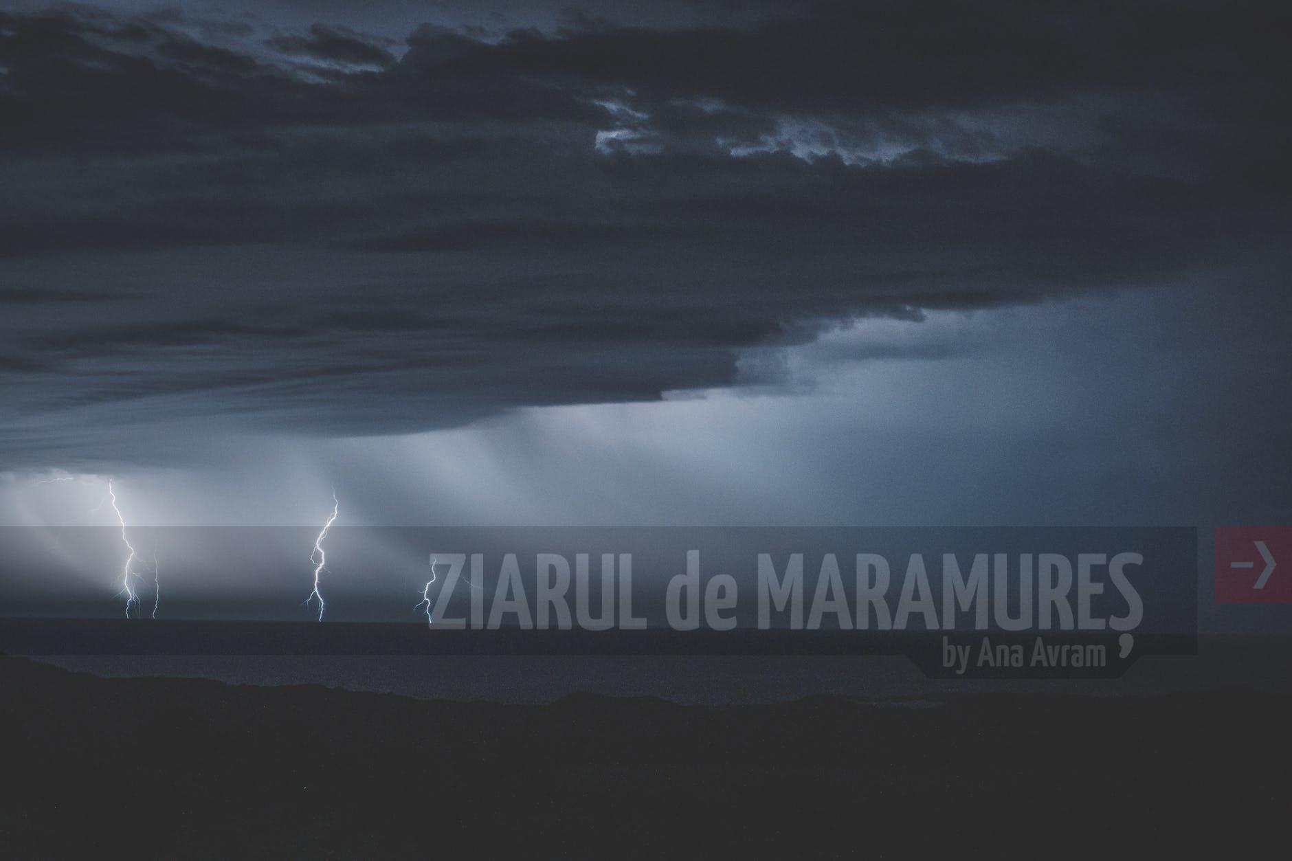 Meteorologii anunță ploi și descărcări electrice pentru noaptea care urmează, în Maramureș