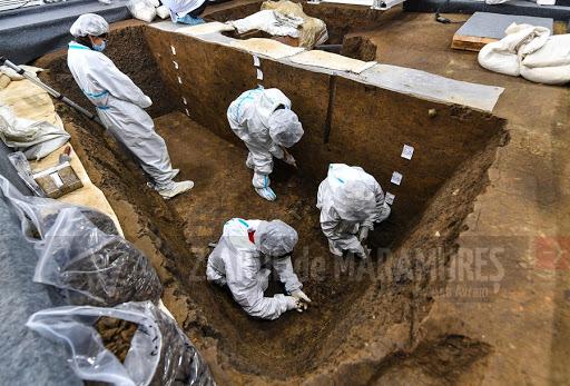 Arheologii au descoperit în oraşul istoric Sanxingdui din China, şase gropi dedicate sacrificiilor