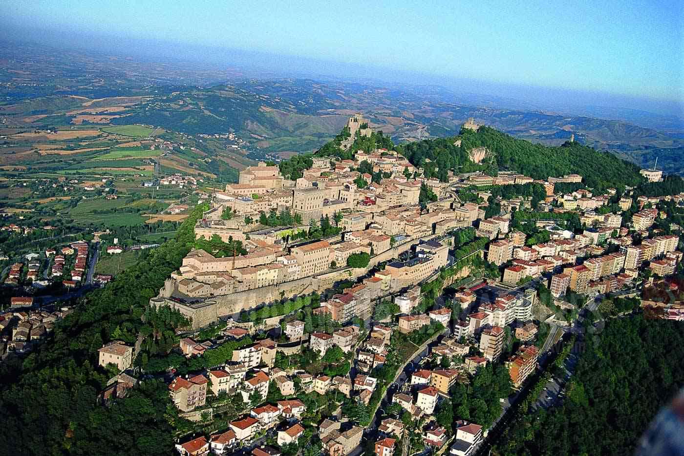 San Marino va oferi turiștilor posibilitatea de a se imuniza cu vaccinul Sputnik V