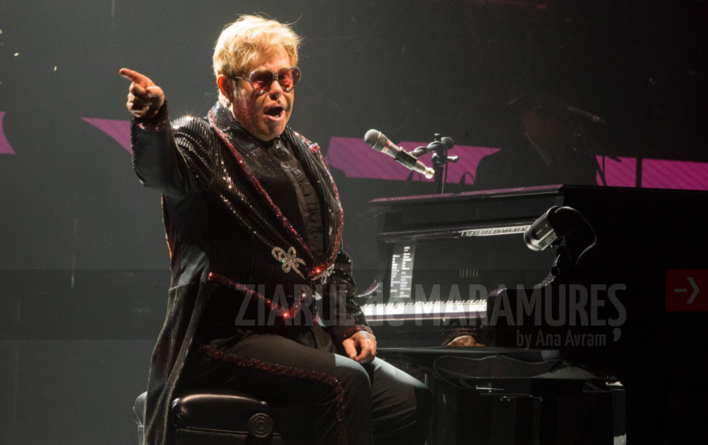Elton John va susţine 30 de concerte în Europa şi America de Nord în cadrul turneului său de adio