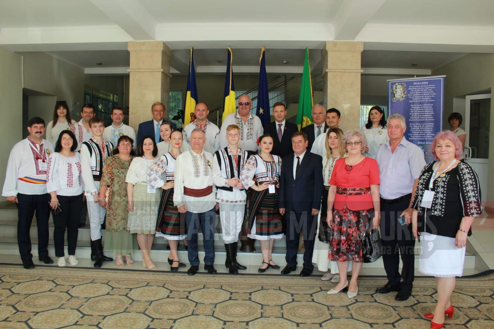 Delegație din Maramureș prezentă la ediția XXXV a Festivalului de muzică și poezie “Eminesciana”