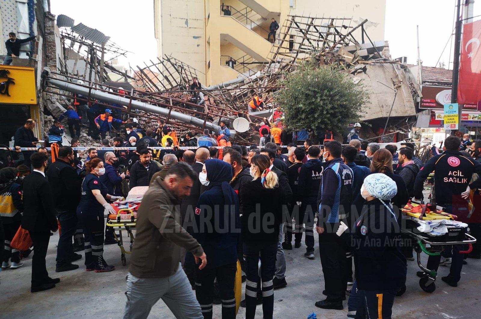 Turcia: Zece persoane, prinse sub dărâmături după prăbușirea unei clădiri comerciale