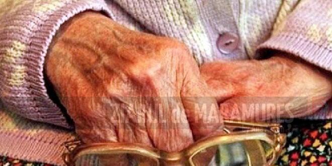 Oncești: Femeie de 86 de ani bătută de fiica sa. Polițiștii din Ocna Șugatag au intervenit