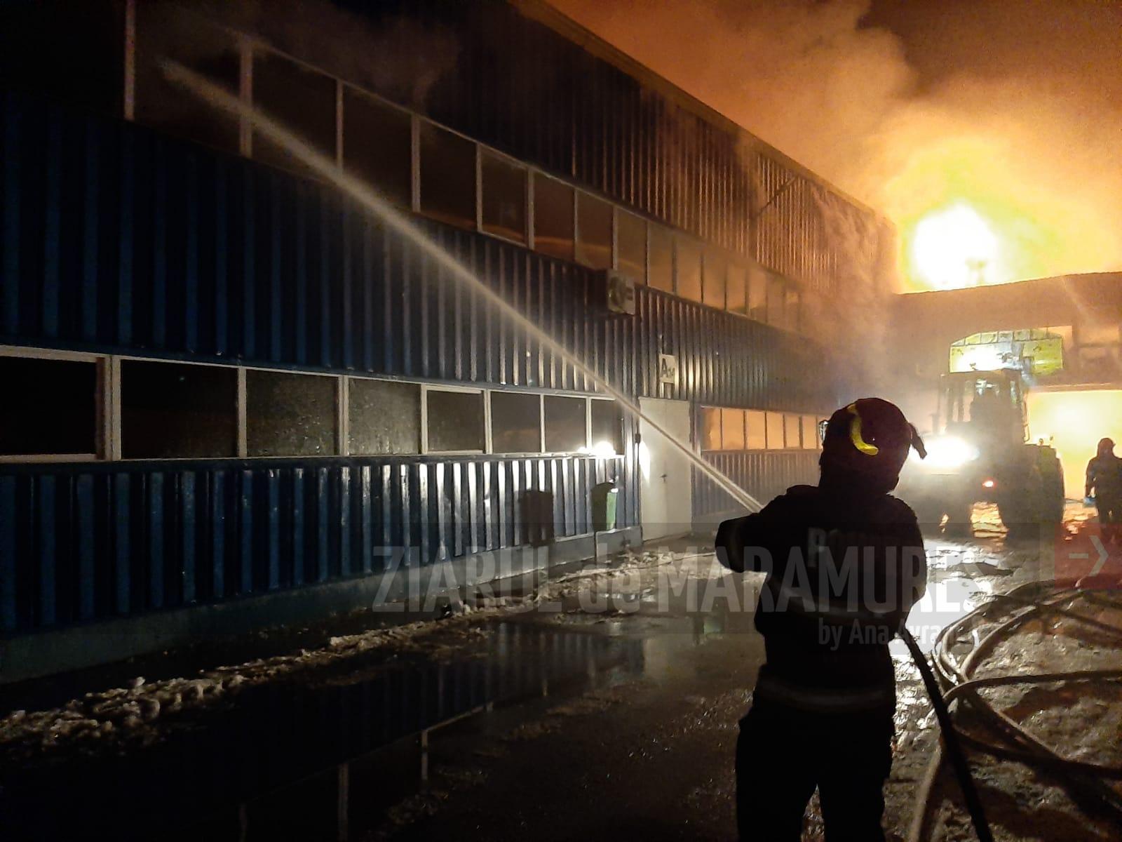 Incendiu de proporții la hala de productie TAPARO, Maramures