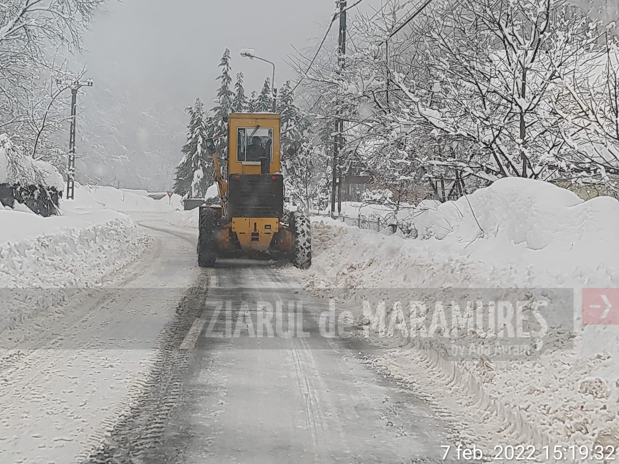 (Foto)Baia Mare: Drumarii au trecut la îndepărtarea și transportul zăpezii din zona Firiza