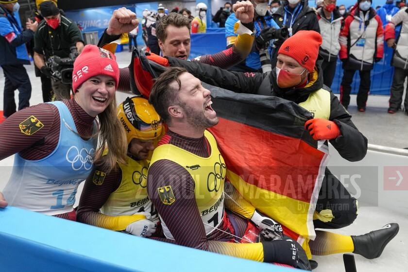 JO 2022: Germania a câştigat medaliile de aur în proba de ştafetă pe echipe la sanie; România s-a clasat pe locul 9