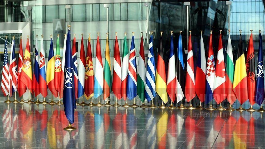 Preşedintele Klaus Iohannis şi premierul Nicolae Ciucă participă la summitul extraordinar al NATO