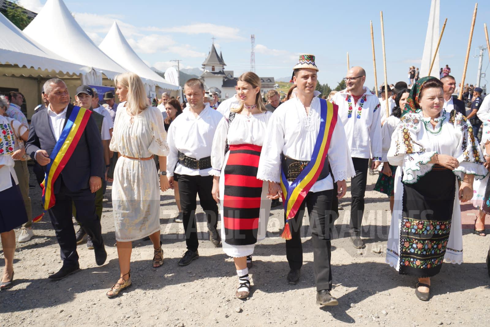 Hora la Prislop, cel mai frumos festival interjudețean de folclor