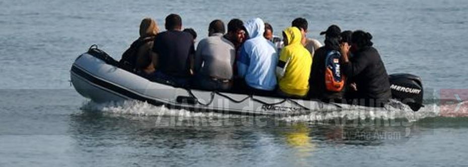 Marea Britanie: Aproape 1.000 de migranţi au traversat Canalul Mânecii într-o singură zi