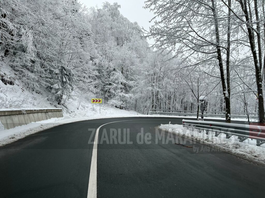 INFO TRAFIC: Zăpadă de 1 cm pe DN 18-Pasul Prislop. Vizibilitatea în trafic este bună