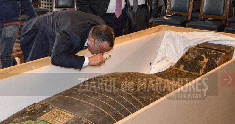Statele Unite au restituit Egiptului un sarcofag furat