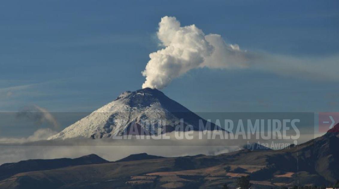 Vulcanul Cotopaxi din Ecuador a expulzat o coloană de vapori până la 1.300 metri altitudine