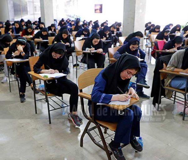 Sute de eleve, otrăvite în Iran în încercarea de a determina închiderea şcolilor de fete