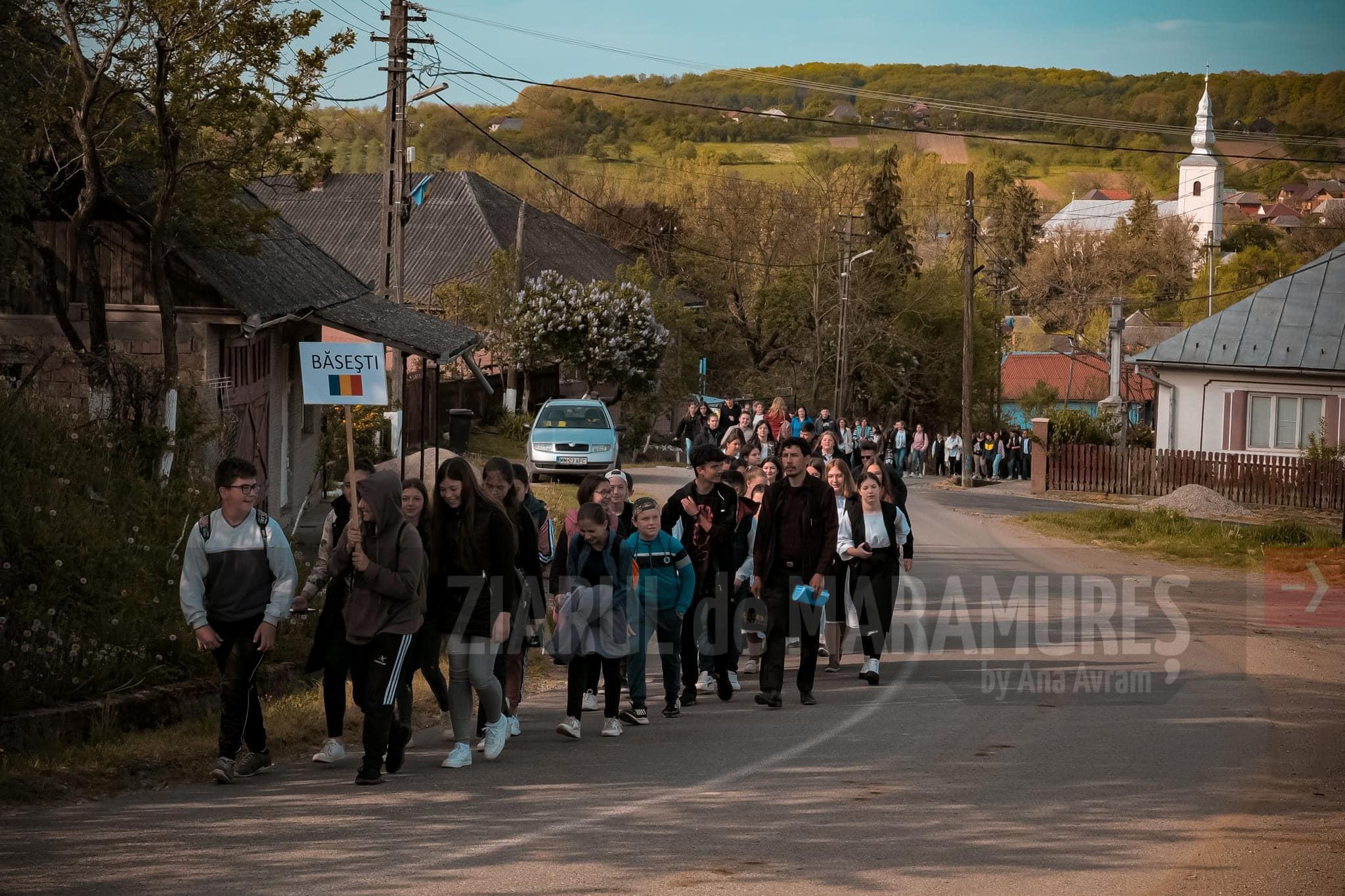 Peste 500 de elevi din Țara Codrului au participat la primul tur istorico-educativ ghidat