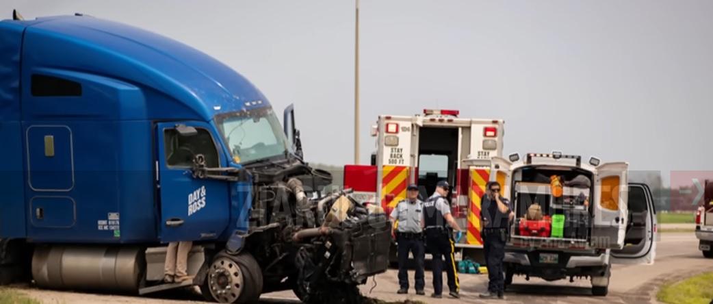 Canada: Cel puţin 15 morţi într-un accident rutier
