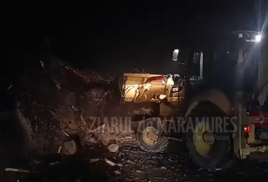 (VIDEO)Alunecări de teren la Repedea. Ionel Bogdan a dispus intervenția angajaților de la Drumuri și Poduri