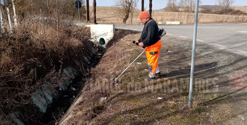 A început campania de curățenie și lucrările de întreținere pe drumurile județene din Maramureș