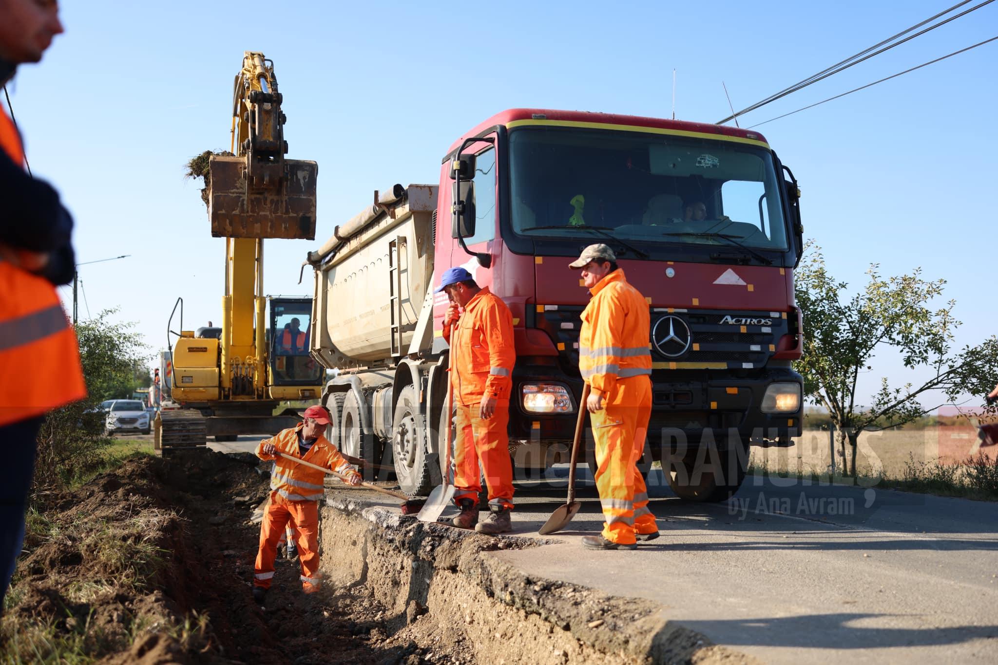 Au început lucrările de reabilitare pe DJ 108A Gârdani-Sălsig-Tohat-Ulmeni-Țicău-limită Sălaj