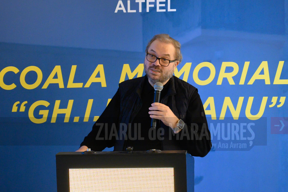 Radu Preda Radu Preda: Nicolae Ciucă este o reală șansă pentru PNL și pentru ...