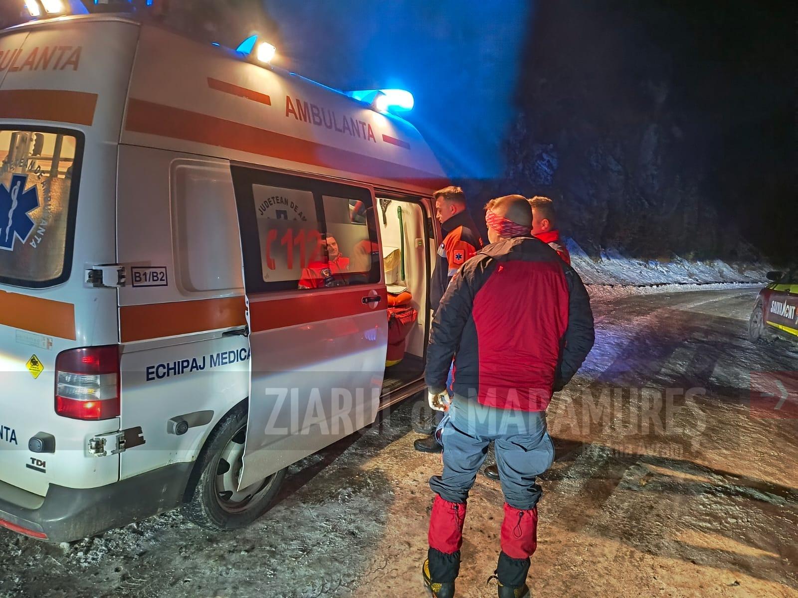 Patru ucraineni salvați din Munții Maramureșului de echipele montane de intervenție. Doi au fost transportați la spital