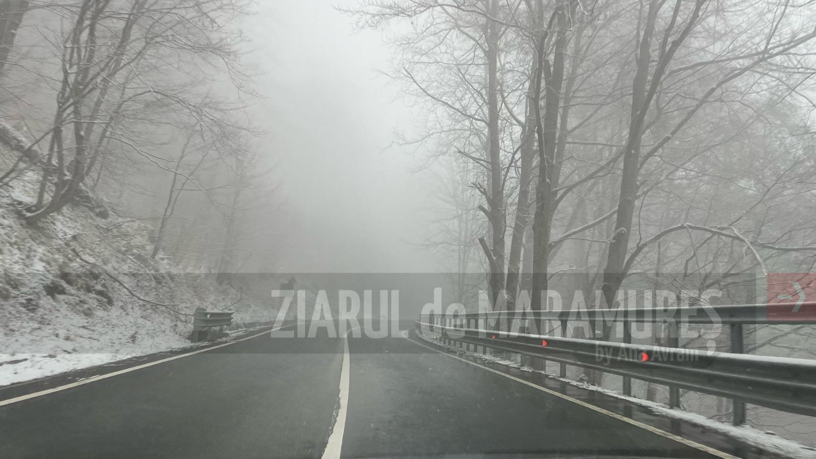 În Pasul Gutâi se semnalează ceață, iar vizibilitatea în trafic este redusă, transmite CJSU Maramureș
