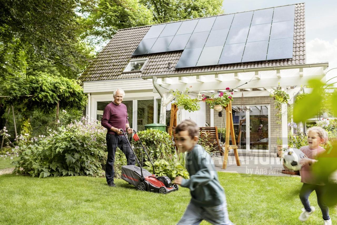 Cerere record pentru soluții fotovoltaice: circa 40 de sisteme instalate pe zi de către E.ON