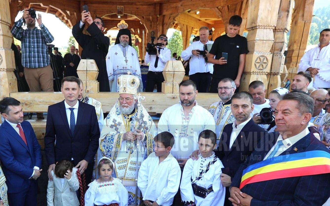 Maramureșul, sărbătorit prin credință și tradiție, la Mănăstirea Moisei