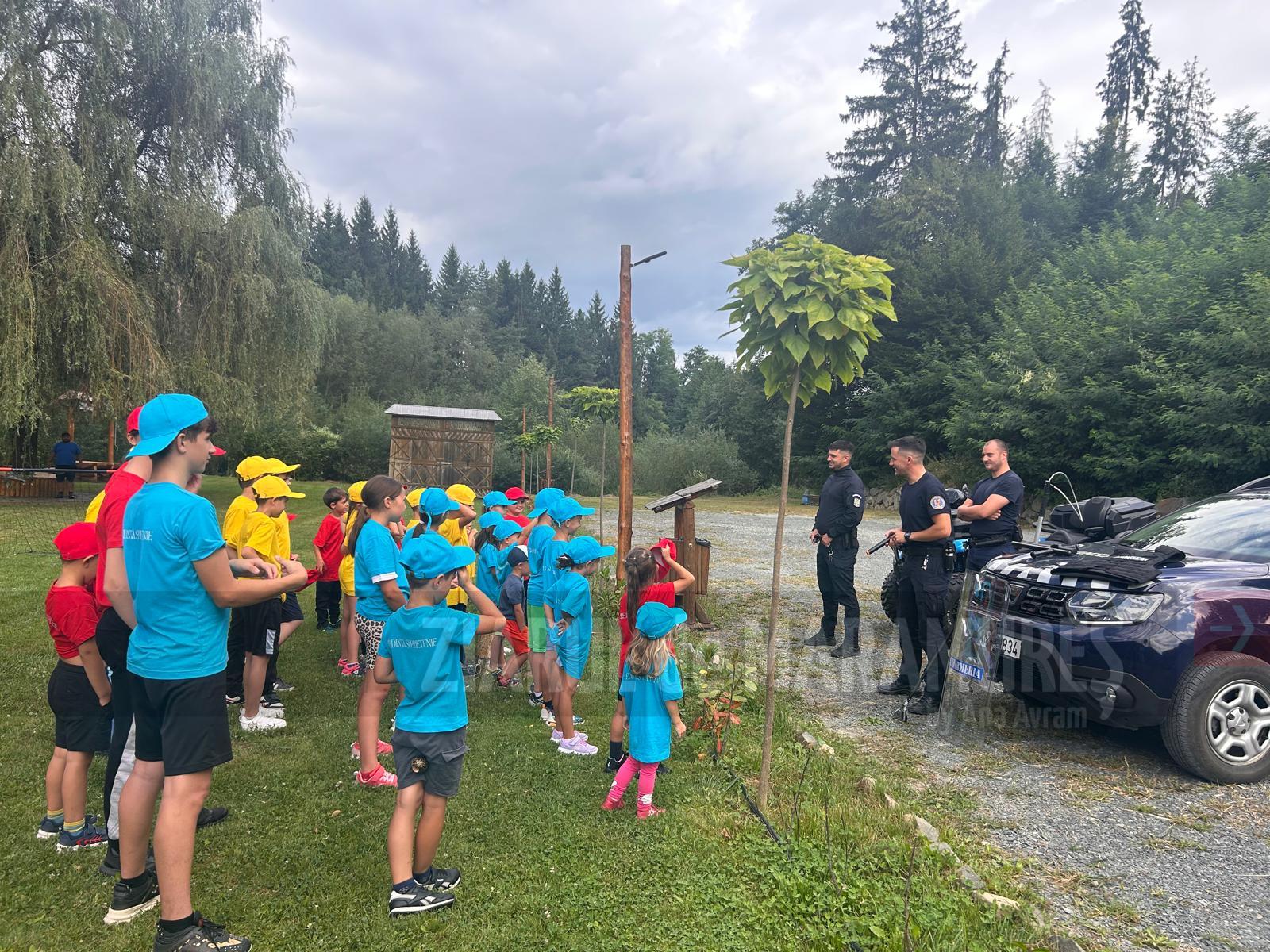 Energia vibrantă și atmosfera deosebită la tabăra de vară „Credință și Prietenie” de la Rohia.