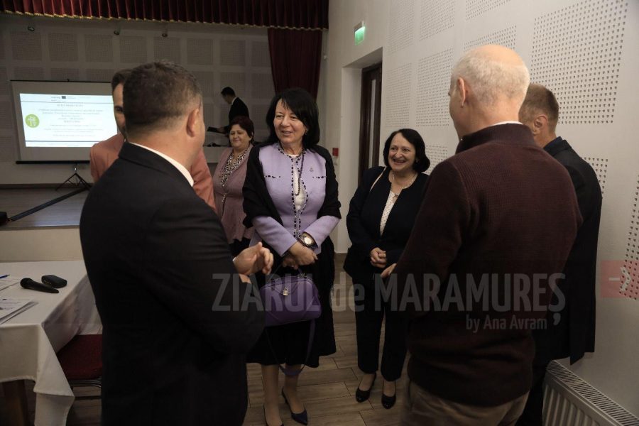 Activitatea parlamentară nu o ține la distanță de maramureșeni pe Crina Chilat, deputat PSD. În luna septembrie a fost prezentă în Rona de Jos, Baia Mare și Coaș