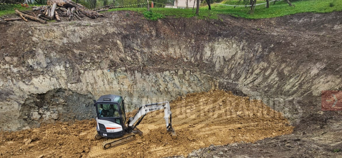 Lucrări de punere în siguranță a terenului afectat de prăbușire la Coștiui