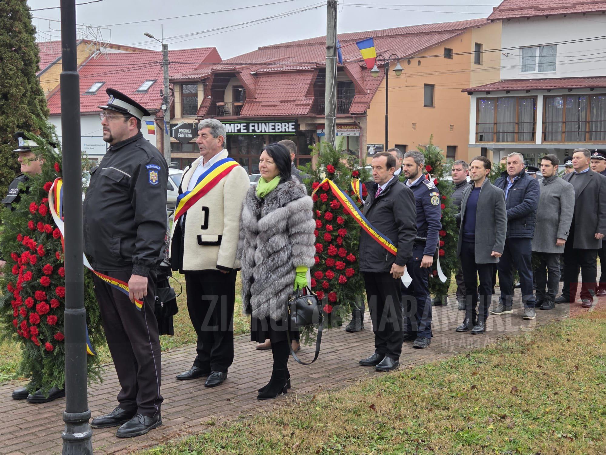 Crina Chilat, deputat PSD, alături de oficialitățile și localnicii din Somcuta Mare, de Ziua Națională a României