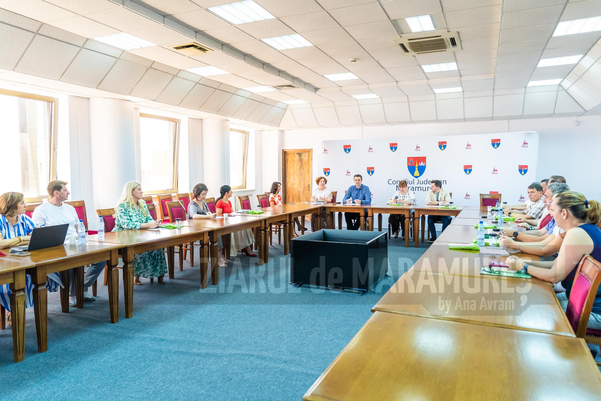 Consiliul Județean Maramureș a găzduit cea de-a cincea reuniune a factorilor interesați în cadrul proiectului european CIBUS, axat pe combaterea risipei alimentare